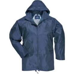 Portwest S440 - Classic Rain Jacket -Nicholson Boutique aHR0cDovL21lZGlhMi5kZXNpZ25wYXJ0bmVyLmZyL2MvcC83NDU4Lzc0NTgtMTAyNTUtMS5qcGc
